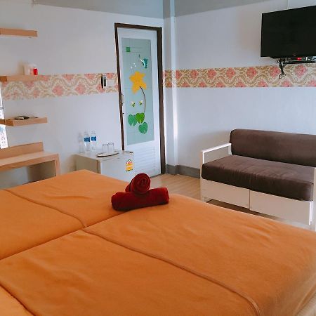 Waratee Spa Resort Villa Бангкок Екстер'єр фото
