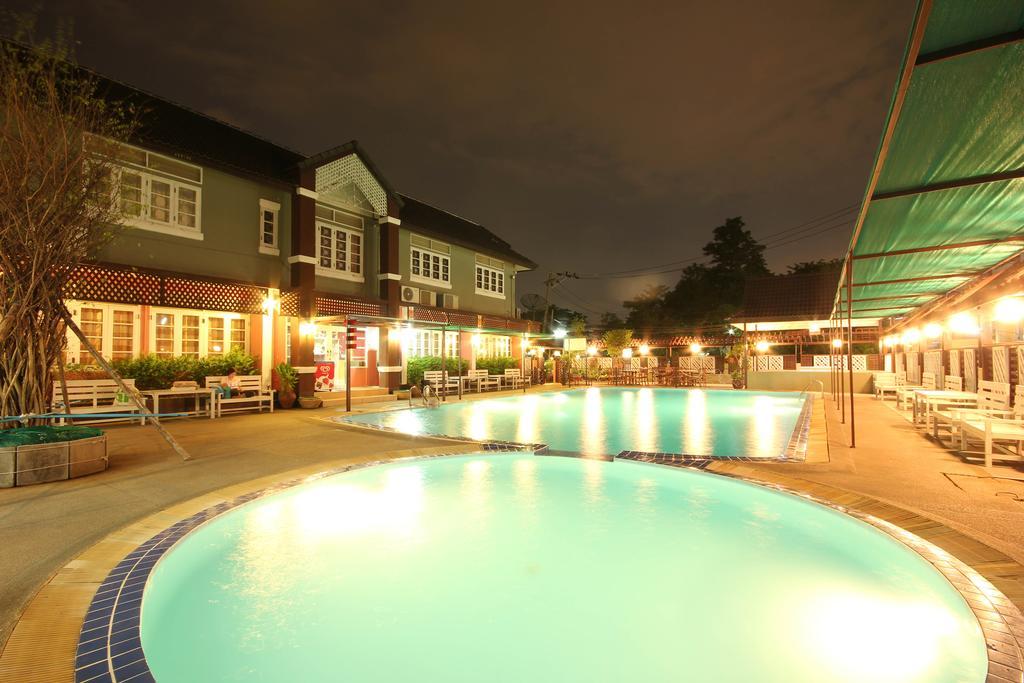 Waratee Spa Resort Villa Бангкок Екстер'єр фото