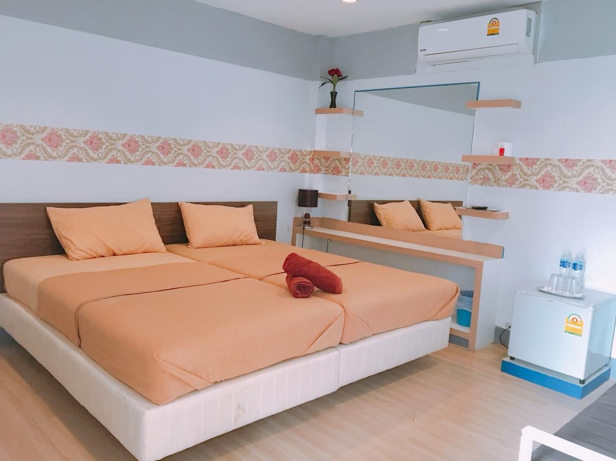 Waratee Spa Resort Villa Бангкок Екстер'єр фото